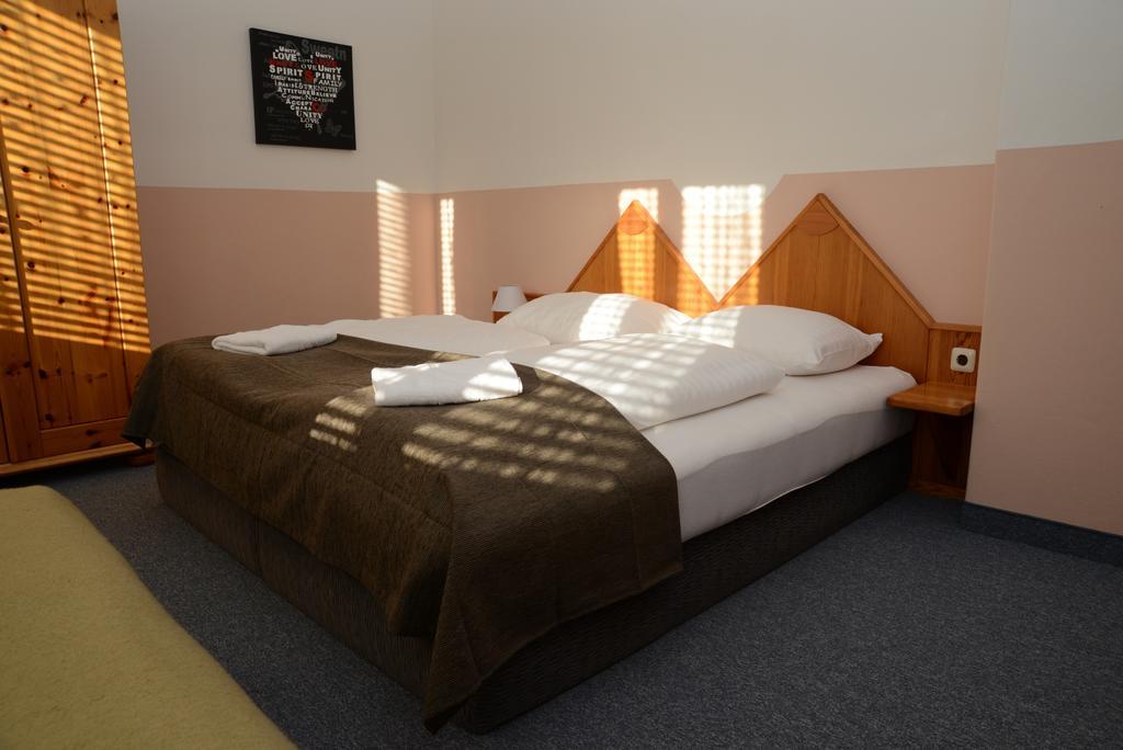 Pension Sonnenheim Rooms&Apartments Гмюнд Экстерьер фото